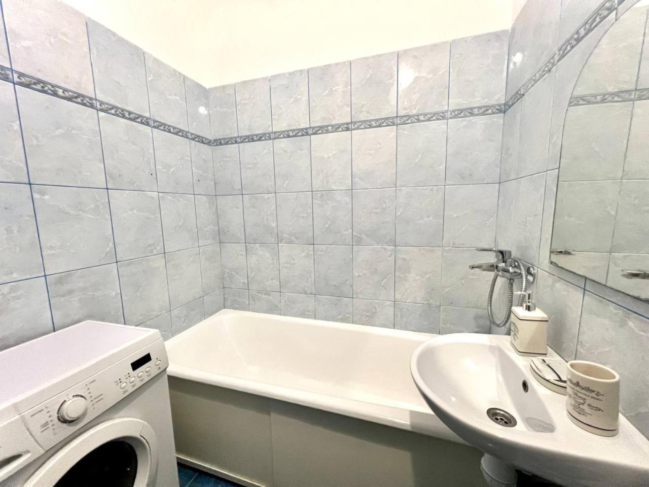 Loft On Maidan Independence Square Apartment Kiev Ngoại thất bức ảnh